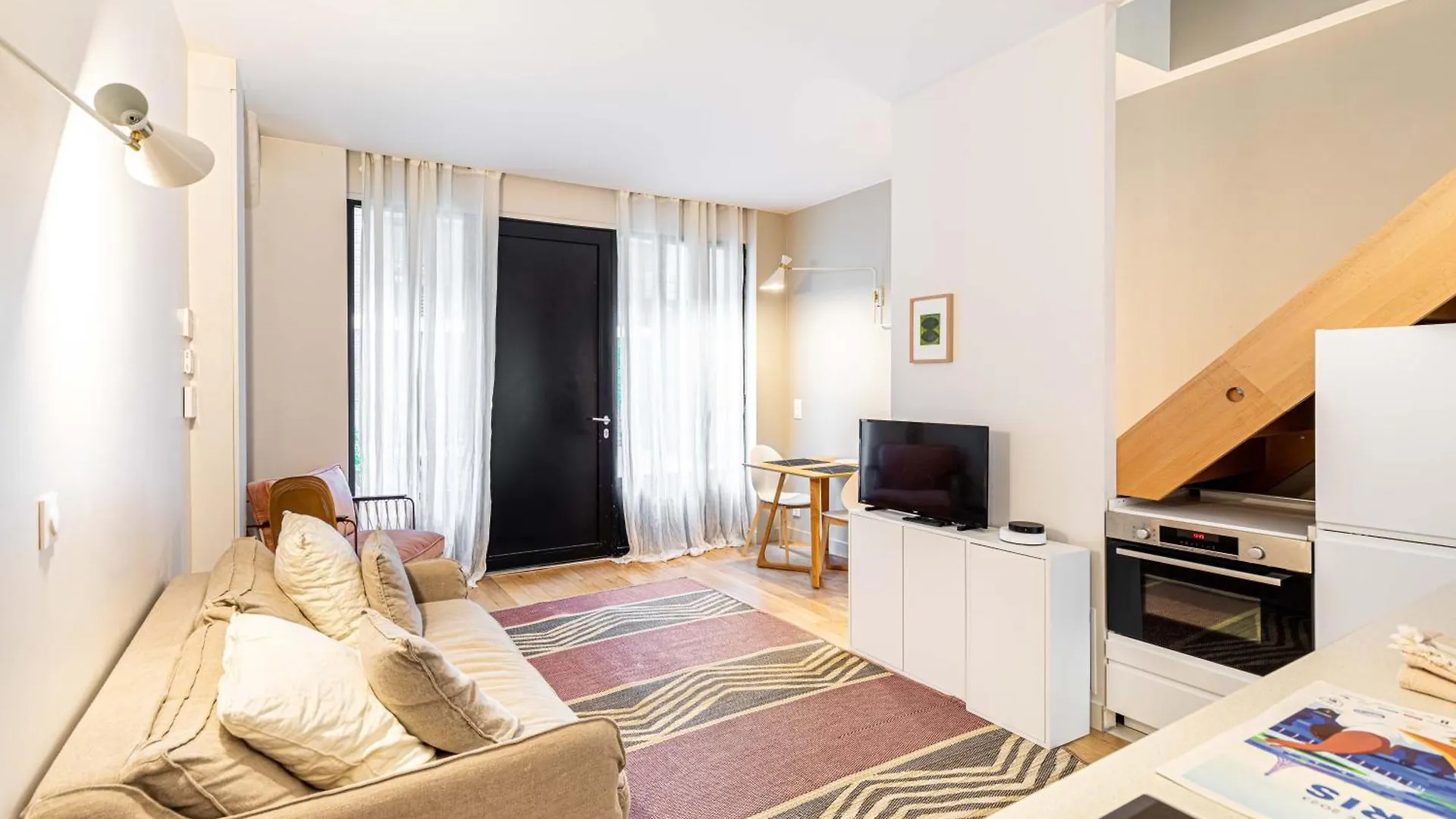 Quiet Apartment With Terrace&Ac-Le Marais/Bastille Parigi